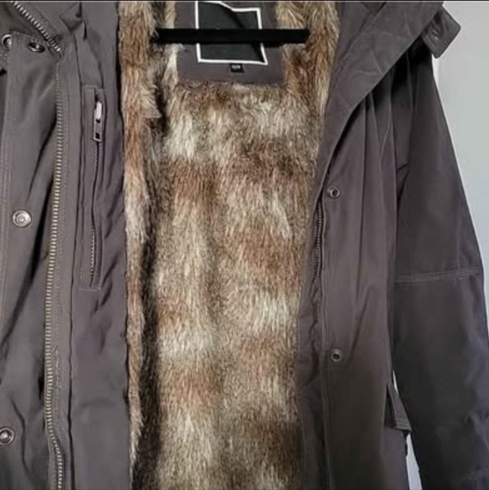 RW & CO. Faux Fur Parka, EUC - Picture 6 of 8